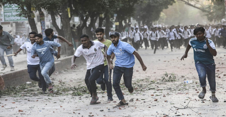 সিটি কলেজে ঢাকা কলেজের শিক্ষার্থীদের হামলা, ভাঙচুর
