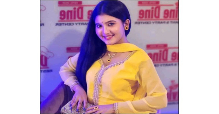 আবাসিক হোটেল থেকে পুরুষ সঙ্গীসহ টিকটকার মাহি আটক
