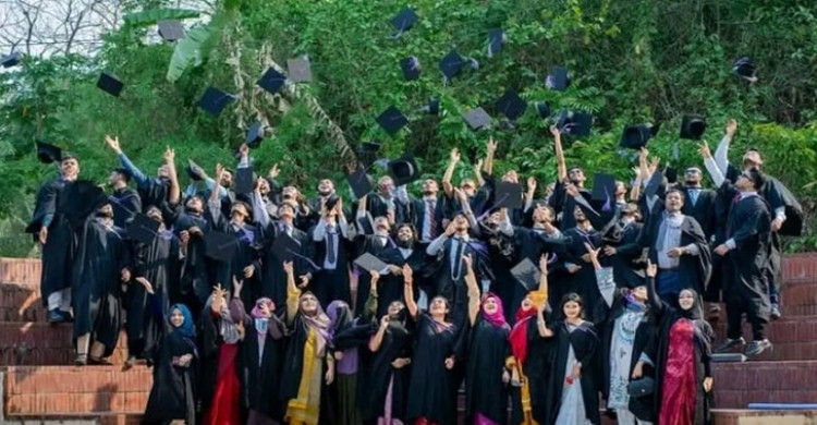 বিদেশগামী শিক্ষার্থীদের সুখবর দিলো অন্তর্বর্তী সরকার