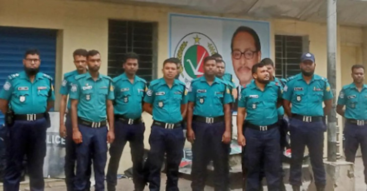 কাকরাইলে জাপার কার্যালয়ের সামনে পুলিশের অবস্থান