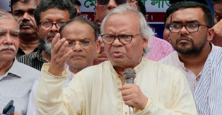 অবৈধ অস্ত্র উদ্ধার করতে না পারলে আগামী নির্বাচন হবে বিপজ্জনক: রিজভী