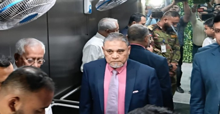 নির্বাচনের ট্রেনে উঠে গেছি আমরা : সিইসি