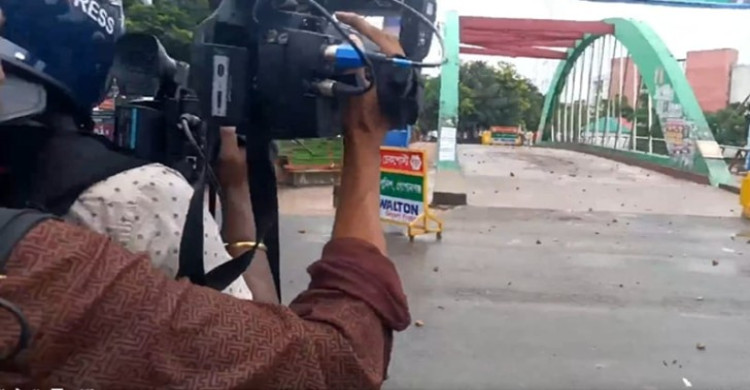 গোপালগঞ্জে সমাবেশ শেষে ফেরার পথে এনসিপির গাড়িবহরে হামলা