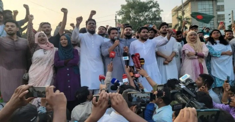 চাঁদাবাজদের কাছে দেশ বর্গা দেয়া হবে না: নাহিদ