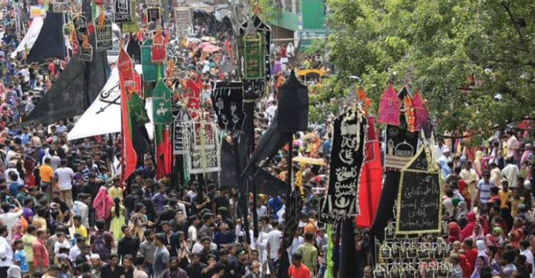 হোসেনি দালান থেকে তাজিয়া মিছিল শুরু
