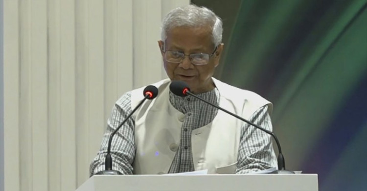 বাংলাদেশকে উৎপাদন হাবে পরিণত করতে চীনা ব্যবসায়ীদের প্রতি প্রধান উপদেষ্টার আহ্বান
