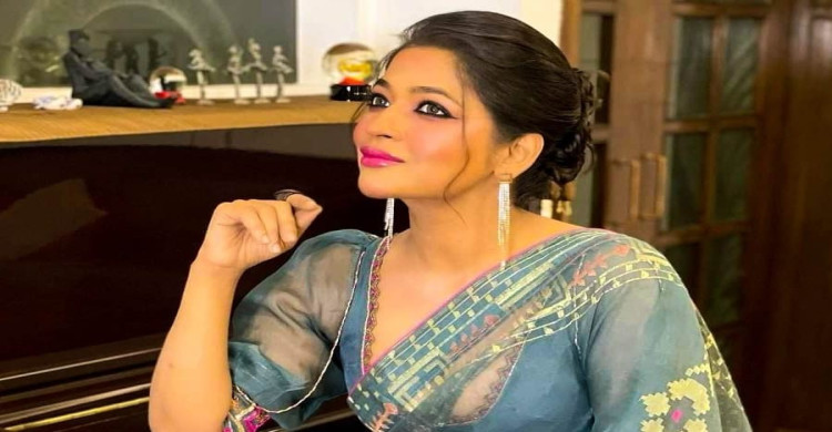একাধিক গোয়েন্দা সংস্থার সদস্য অভিনেত্রী বাঁধন!