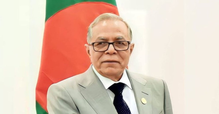 দেশ ছাড়লেন সাবেক রাষ্ট্রপতি আবদুল হামিদ