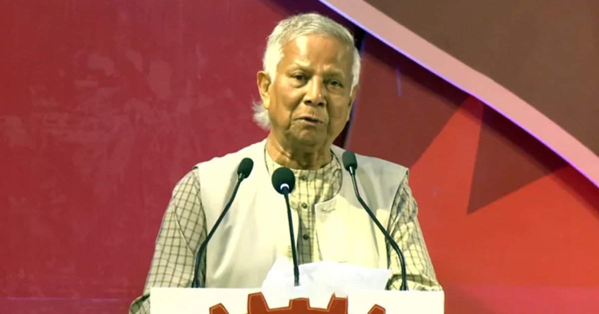 নতুন বাংলাদেশ গড়তে হলে শ্রমিকের জীবনমান উন্নয়ন অপরিহার্য: প্রধান উপদেষ্টা