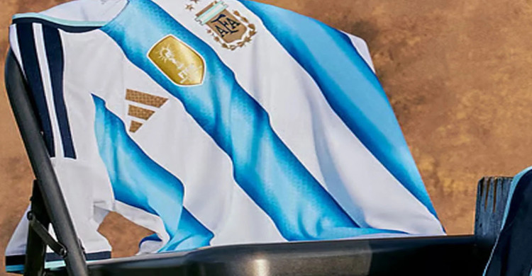 ২০২৬ বিশ্বকাপে এলো মেসিদের নতুন জার্সি, দাম কত?