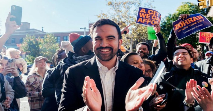 নিউইয়র্কের প্রথম মুসলিম মেয়র হতে যাচ্ছেন জোহরান মামদানি