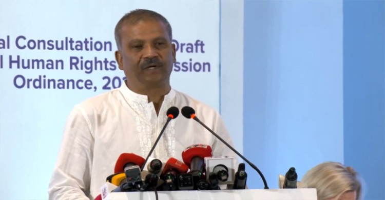 উপদেষ্টাদের সেফ এক্সিটের দরকার নেই: আসিফ নজরুল