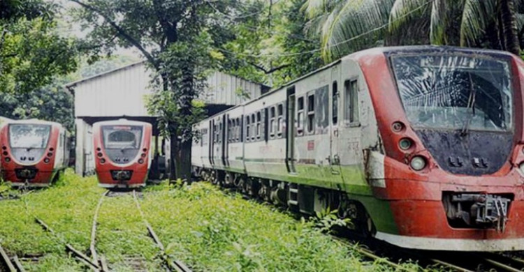 ডেমু ট্রেন ক্রয়ে ক্ষতি ৬০০ কোটি টাকা, আসামি রেলওয়ের সাবেক ডিজিসহ ৭