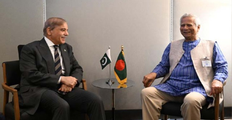 জাতিসংঘে পাকিস্তানের প্রধানমন্ত্রীর সঙ্গে ড. ইউনূসের বৈঠক