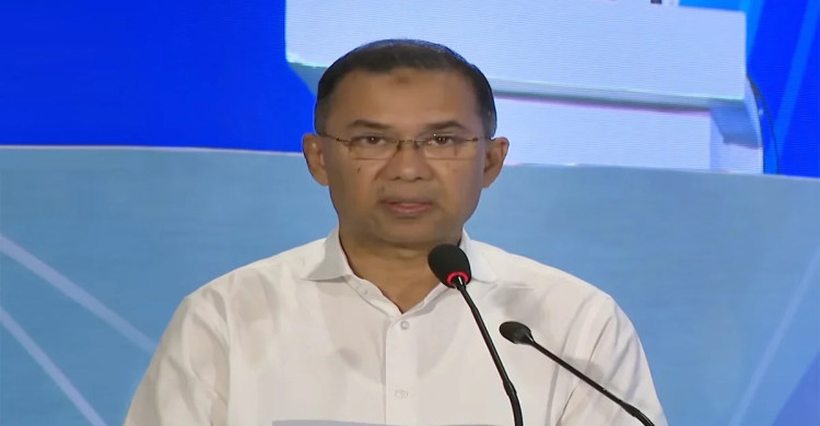 ফ্যাসিবাদী শাসনের অবসানের পর গণতন্ত্রের পথে হাঁটছে বাংলাদেশ : প্রধানমন্ত্রী