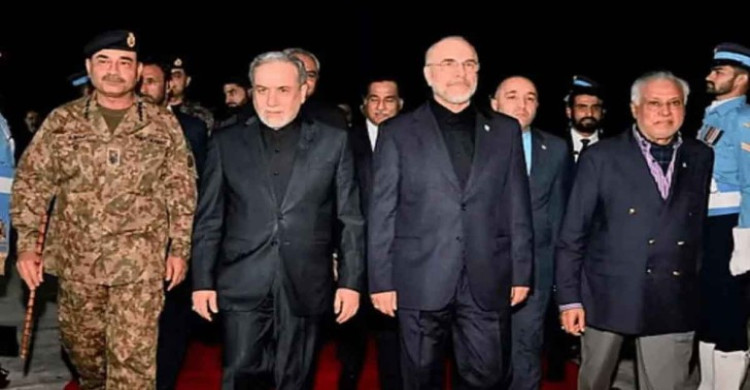 পাকিস্তান ছাড়ল ইরানের প্রতিনিধিদল