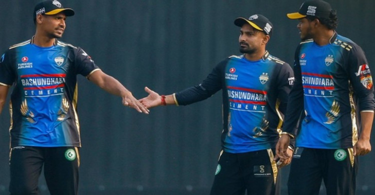 ঢাকাকে হারিয়ে প্লে-অফ নিশ্চিত করল রংপুর